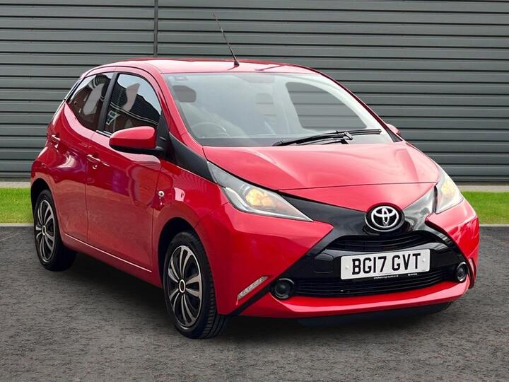 Toyota Aygo 1.0 VVT-i X-play Euro 6 5dr