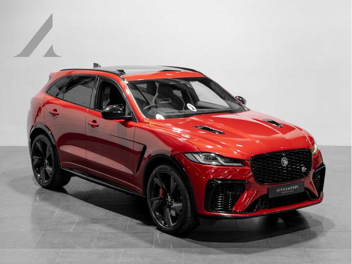 Jaguar F-PACE 5.0 P550 V8 SVR Quickshift AWD Euro 6 (s/s) 5dr Jaguar F-PACE 5.0 P550 V8 SVR Quickshift AWD Euro 6 (s/s) 5dr