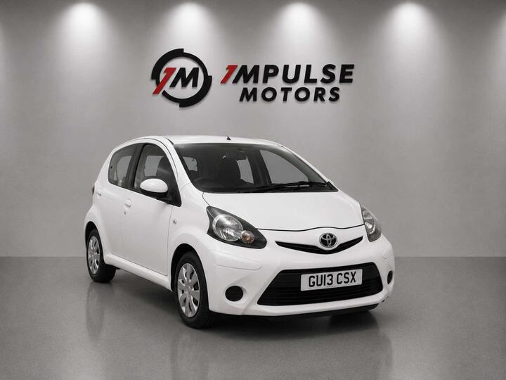 Toyota AYGO 1.0 VVT-i Ice Euro 5 5dr