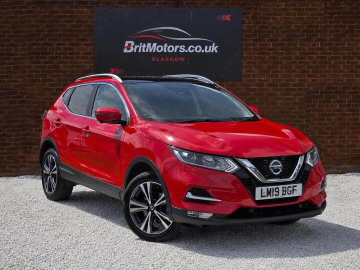 Nissan QASHQAI 1.3 DIG-T N-Connecta Euro 6 (s/s) 5dr
