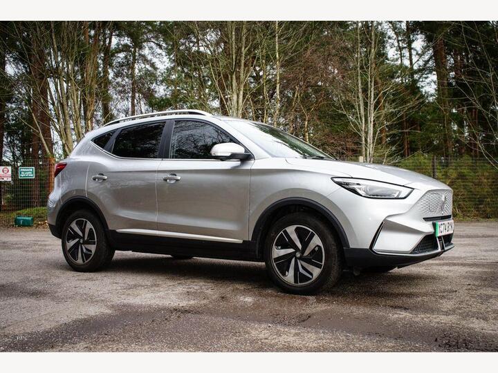 MG MG ZS 51.1kWh Trophy Connect Auto 5dr