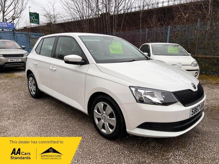 Skoda Fabia 1.0 S Euro 6 (s/s) 5dr Skoda Fabia 1.0 S Euro 6 (s/s) 5dr