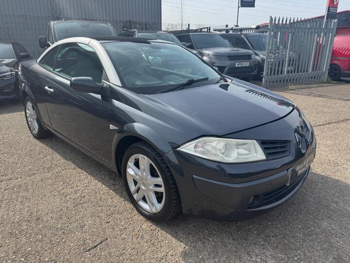 Renault Megane 1.9 DCi FAP Dynamique S 2dr