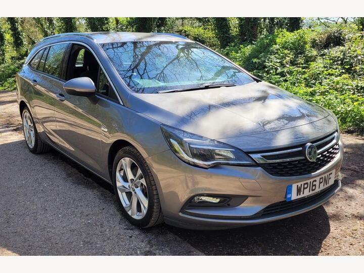 Vauxhall Astra 1.6 CDTi BlueInjection SRi Nav Sports Tourer Euro 6 (s/s) 5dr