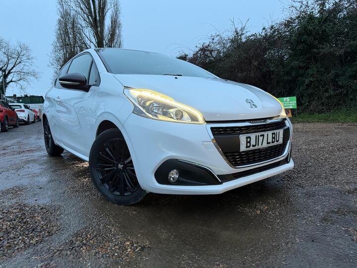 Peugeot 208 1.2 PureTech Black Edition Euro 6 3dr