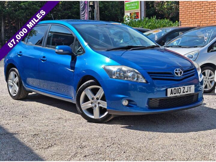 Toyota AURIS 1.6 V-Matic SR Euro 5 5dr