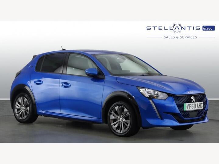 Peugeot E-208 50kWh Allure Auto 5dr Peugeot E-208 50kWh Allure Auto 5dr