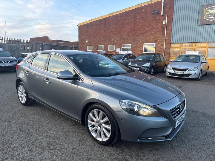 Volvo V40 1.6 D2 SE Lux Euro 5 (s/s) 5dr