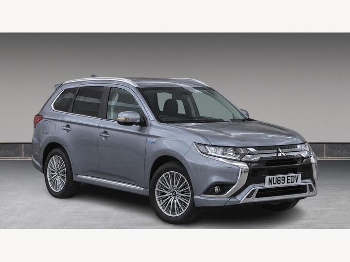 Mitsubishi Outlander 2.4h TwinMotor 13.8kWh Dynamic CVT 4WD Euro 6 (s/s) 5dr