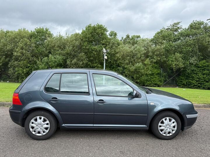 Volkswagen Golf 1.6 SE 5dr