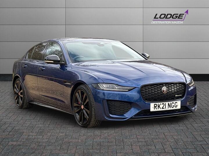 Jaguar XE 2.0 D200 MHEV R-Dynamic Black Auto Euro 6 (s/s) 4dr