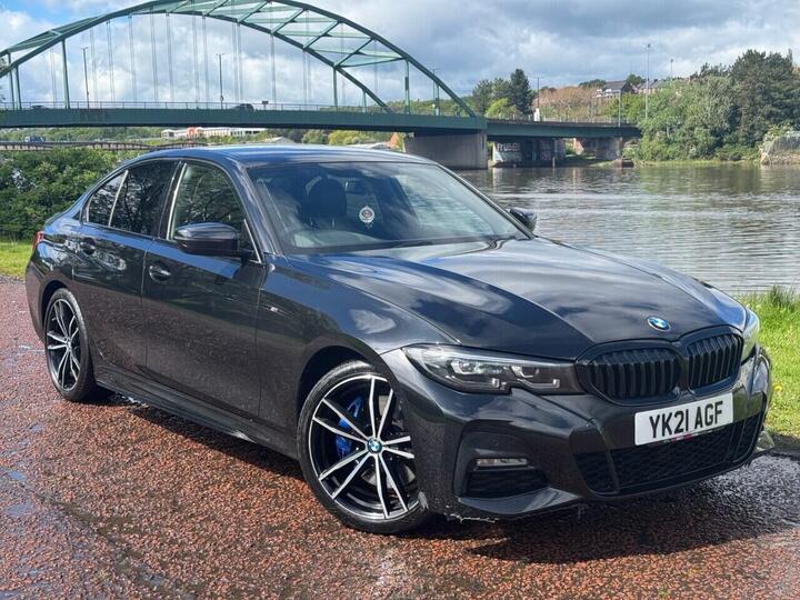 BMW 3 SERIES 2.0 320d MHT M Sport Auto Euro 6 (s/s) 4dr BMW 3 SERIES 2.0 320d MHT M Sport Auto Euro 6 (s/s) 4dr