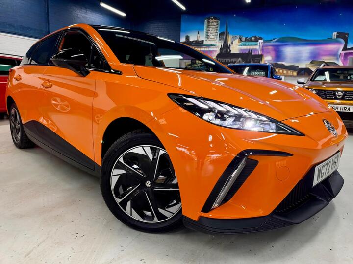 MG MG4 64kWh Trophy Long Range Auto 5dr