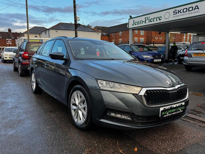 Skoda Octavia 1.4 TSI IV 13kWh SE Technology DSG Euro 6 (s/s) 5dr Skoda Octavia 1.4 TSI IV 13kWh SE Technology DSG Euro 6 (s/s) 5dr