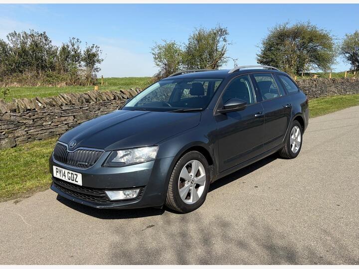 Skoda Octavia 1.6 TDI GreenLine III Euro 5 (s/s) 5dr Skoda Octavia 1.6 TDI GreenLine III Euro 5 (s/s) 5dr