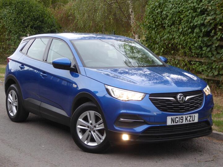 Vauxhall Grandland X 1.2 Turbo SE Euro 6 (s/s) 5dr