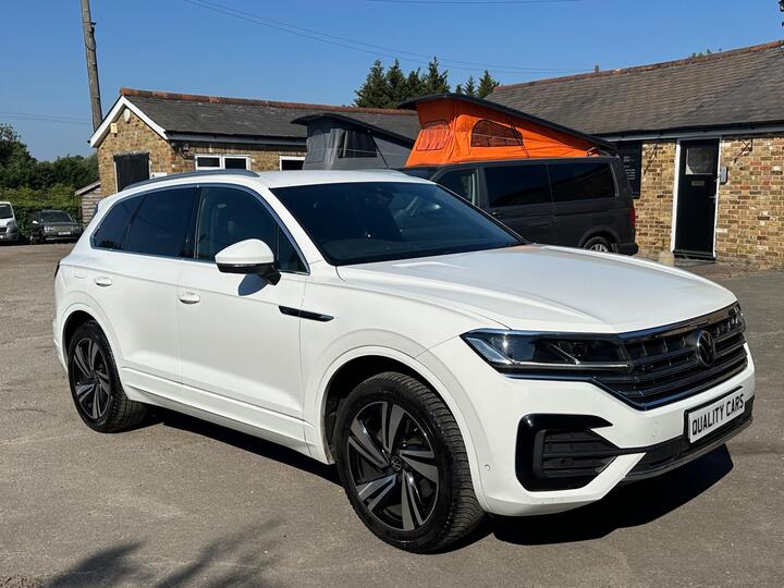Volkswagen Touareg 3.0 TDI V6 R-Line Tech Tiptronic 4Motion Euro 6 (s/s) 5dr