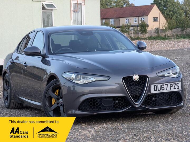 Alfa Romeo Giulia 2.0T Veloce Auto Euro 6 (s/s) 4dr Alfa Romeo Giulia 2.0T Veloce Auto Euro 6 (s/s) 4dr