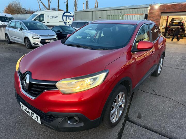 Renault Kadjar 1.6 DCi Dynamique Nav Euro 6 (s/s) 5dr Renault Kadjar 1.6 DCi Dynamique Nav Euro 6 (s/s) 5dr