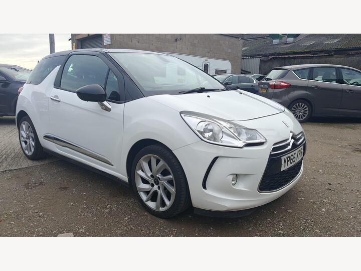 DS AUTOMOBILES DS 3 1.2 PureTech DStyle Nav Euro 6 (s/s) 3dr DS AUTOMOBILES DS 3 1.2 PureTech DStyle Nav Euro 6 (s/s) 3dr