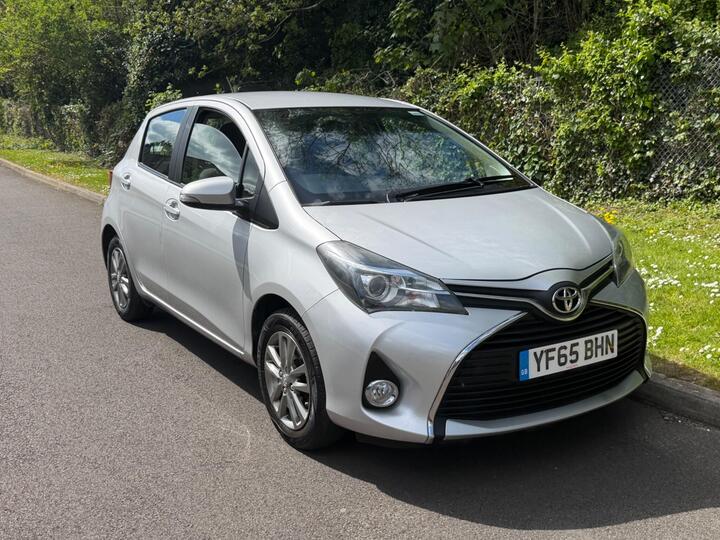 Toyota Yaris 1.33 Dual VVT-i Icon Euro 5 5dr Euro 5