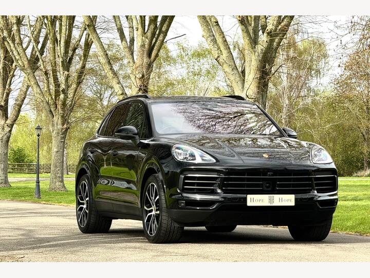Porsche CAYENNE 3.0 V6 E-Hybrid 17.9kWh Platinum Edition TiptronicS 4WD Euro 6 (s/s) 5dr (3.6kW Charger) Porsche CAYENNE 3.0 V6 E-Hybrid 17.9kWh Platinum Edition TiptronicS 4WD Euro 6 (s/s) 5dr (3.6kW Charger)