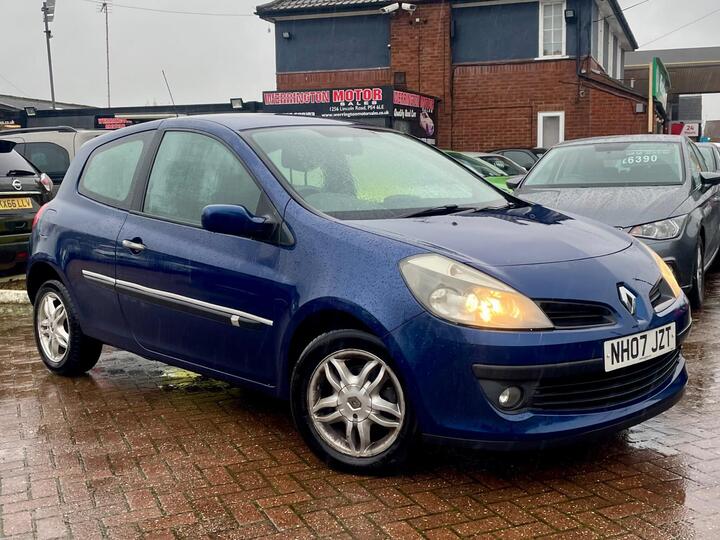 Renault Clio 1.4 16v Dynamique 3dr