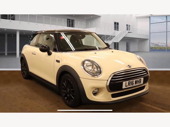 MINI Hatch 1.5 Cooper Auto Euro 6 (s/s) 3dr