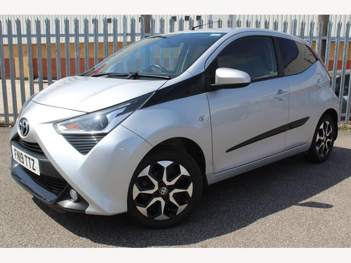 Toyota AYGO 1.0 VVT-i X-plore Euro 6 5dr
