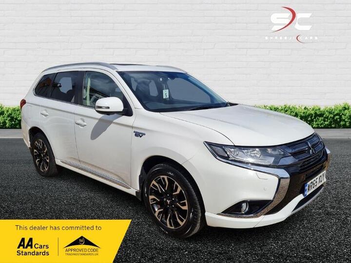 Mitsubishi Outlander 2.0h 12kWh GX4h CVT 4WD Euro 6 (s/s) 5dr Mitsubishi Outlander 2.0h 12kWh GX4h CVT 4WD Euro 6 (s/s) 5dr