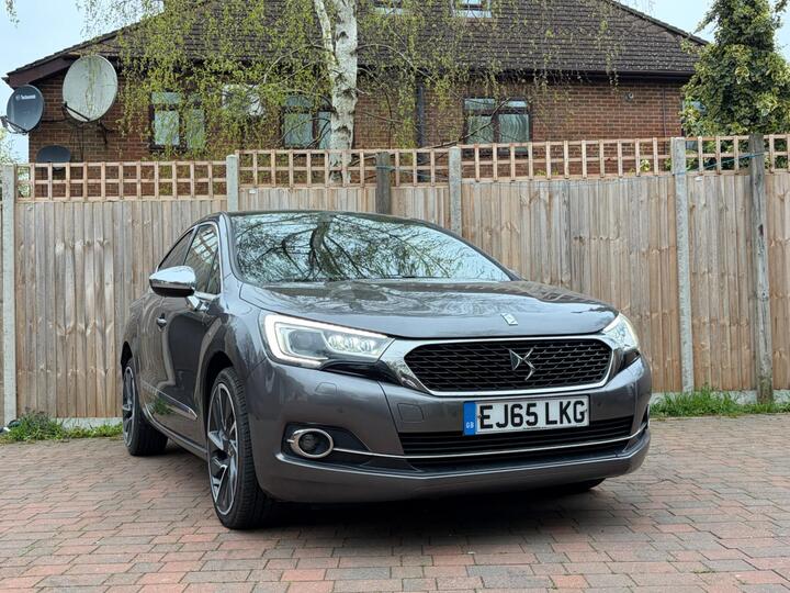 DS AUTOMOBILES DS 4 2.0 BlueHDi Prestige EAT6 Euro 6 (s/s) 5dr DS AUTOMOBILES DS 4 2.0 BlueHDi Prestige EAT6 Euro 6 (s/s) 5dr