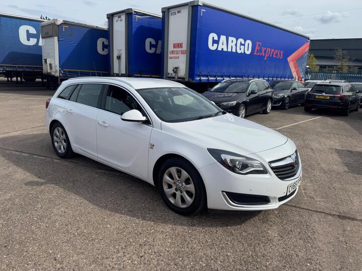 Vauxhall Insignia 2.0 CDTi EcoFLEX SE Sports Tourer Euro 5 (s/s) 5dr Vauxhall Insignia 2.0 CDTi EcoFLEX SE Sports Tourer Euro 5 (s/s) 5dr