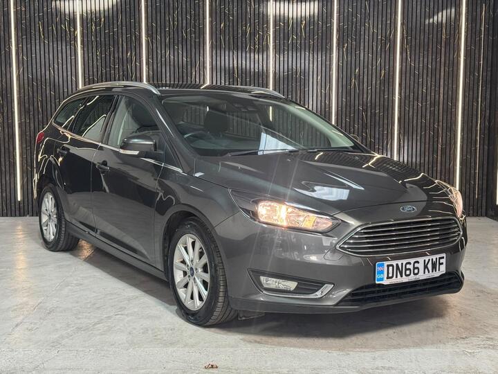 Ford Focus 1.0T EcoBoost Titanium Auto Euro 6 (s/s) 5dr