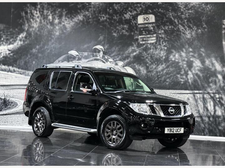 Nissan Pathfinder 2.5 DCi Tekna 4WD Euro 5 5dr