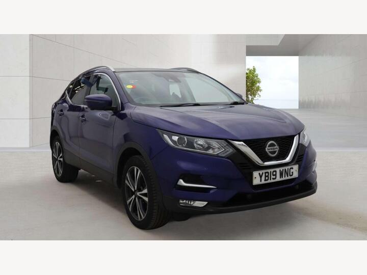 Nissan QASHQAI 1.3 DIG-T N-Connecta Euro 6 (s/s) 5dr