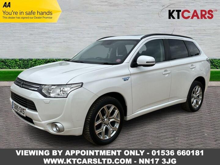 Mitsubishi OUTLANDER 2.0h 12kWh GX4hs CVT 4WD Euro 5 (s/s) 5dr Mitsubishi OUTLANDER 2.0h 12kWh GX4hs CVT 4WD Euro 5 (s/s) 5dr