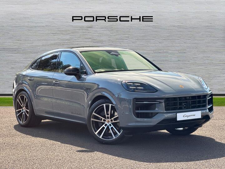 Porsche Cayenne 3.0 V6 E-Hybrid 25.9kWh Black Edition TiptronicS 4WD Euro 6 (s/s) 5dr