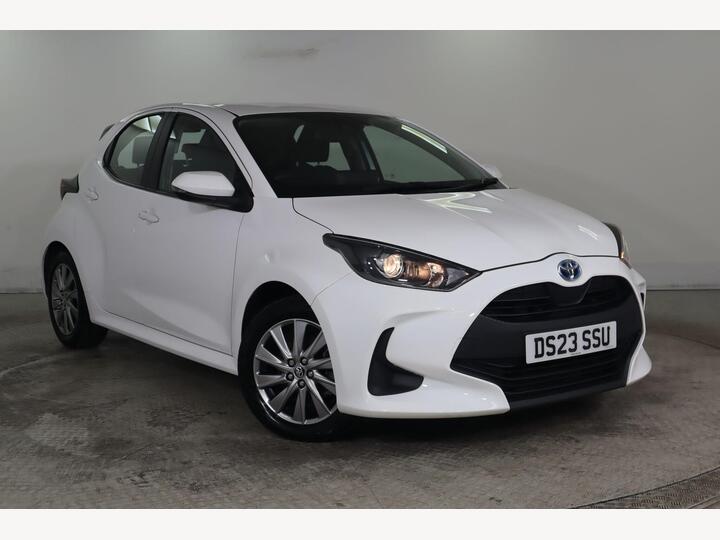 Toyota Yaris 1.5 VVT-h Icon E-CVT Euro 6 (s/s) 5dr