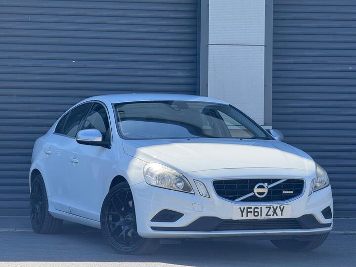 Volvo S60 2.4 D5 R-Design Euro 5 (s/s) 4dr