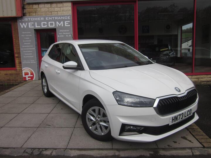 Skoda Fabia 1.0 MPI SE Comfort Euro 6 (s/s) 5dr Skoda Fabia 1.0 MPI SE Comfort Euro 6 (s/s) 5dr