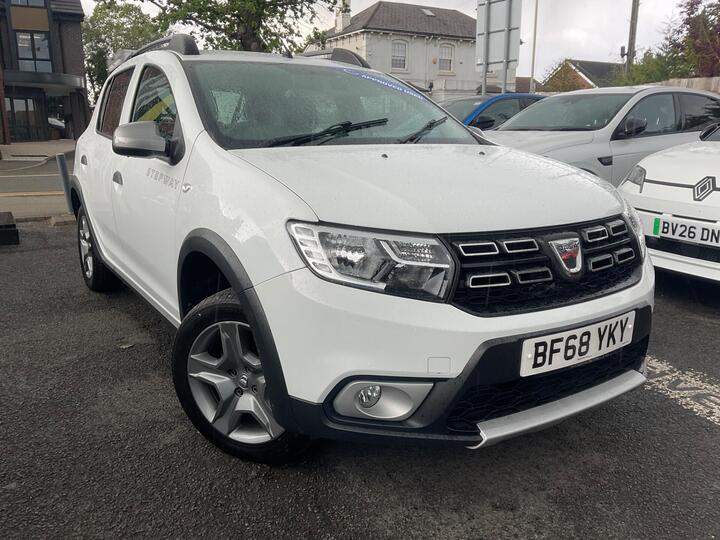 Dacia Sandero Stepway 0.9 TCe Essential Euro 6 (s/s) 5dr