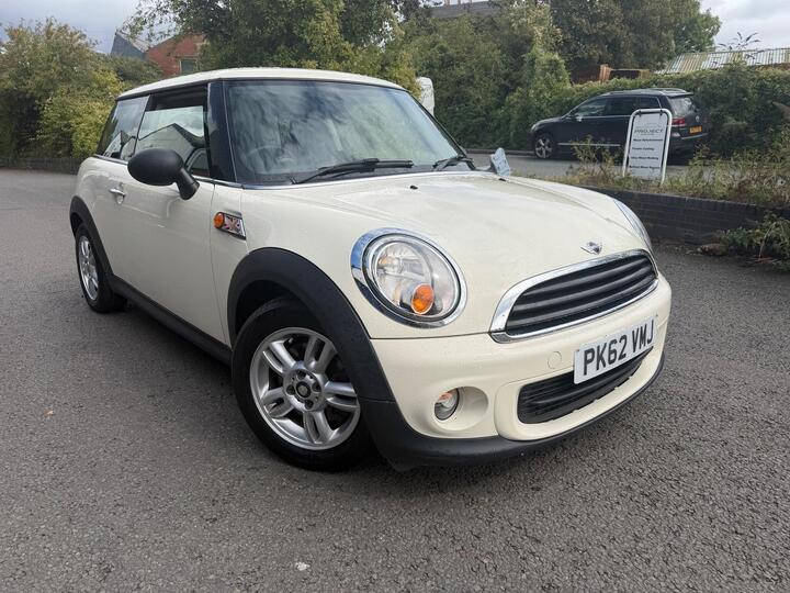 MINI Hatch 1.6 First Euro 5 3dr