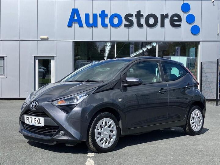 Toyota AYGO 1.0 VVT-i X-play Euro 6 (s/s) 5dr