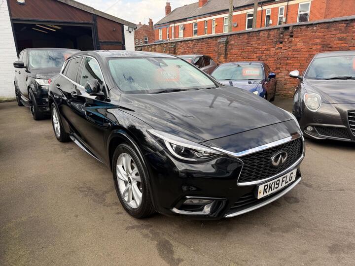 Infiniti Q30 1.6T Luxe Euro 6 (s/s) 5dr