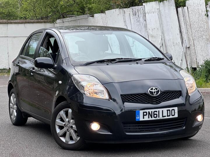 Toyota Yaris 1.33 Dual VVT-i T Spirit Euro 5 (s/s) 5dr