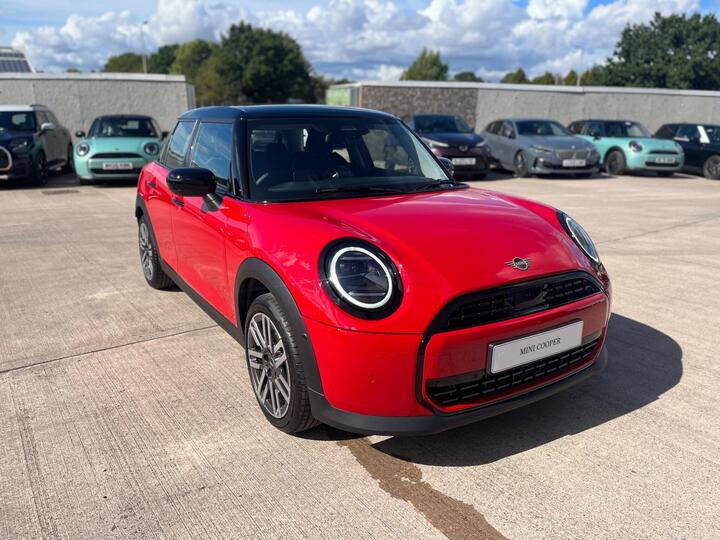 MINI Cooper 1.5C Classic Steptronic Euro 6 (s/s) 5dr