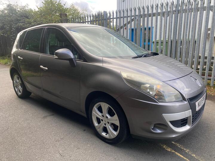 Renault Scenic 1.5 DCi Dynamique TomTom Euro 5 5dr