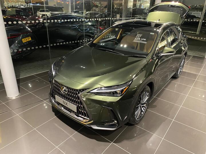 Lexus NX 2.5 450h+ 18.1kWh Takumi E-CVT 4WD Euro 6 (s/s) 5dr