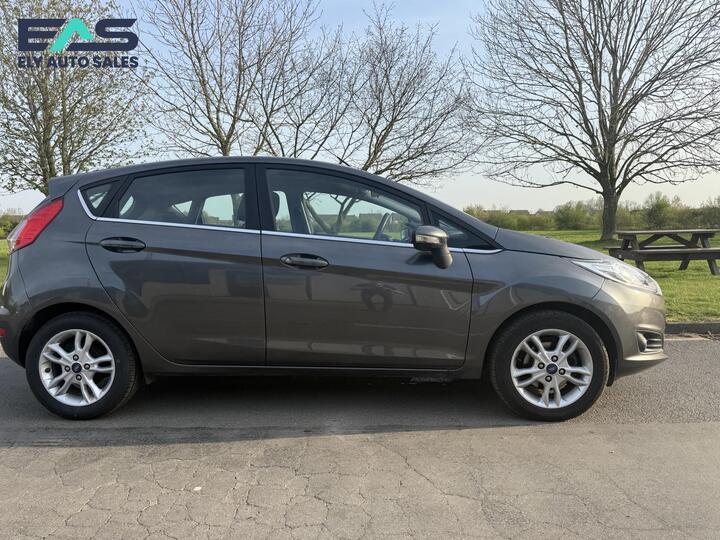Ford Fiesta 1.5 TDCi Zetec Euro 6 5dr