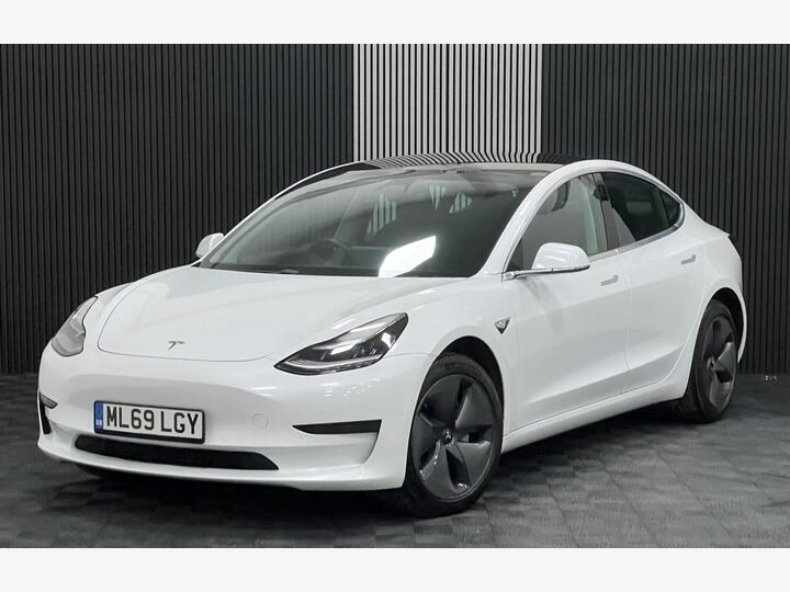 Tesla Model 3 Standard Range Plus Auto RWD 4dr